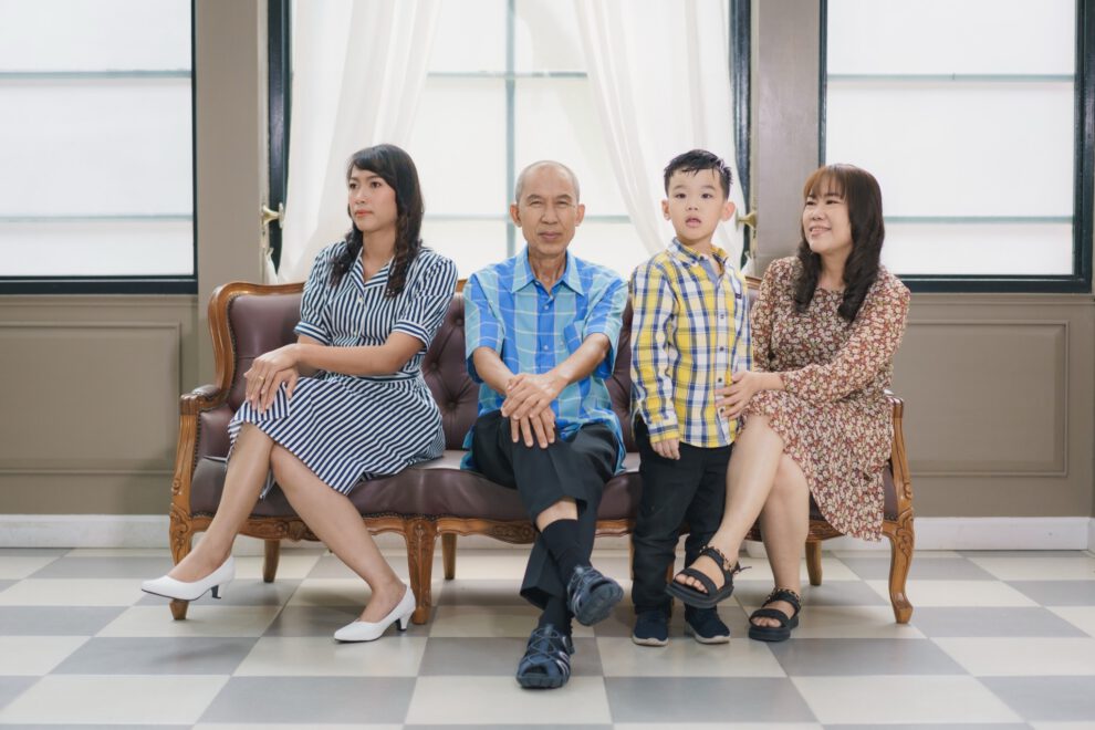 ถ่ายครอบครัว_๒๑๐๕๒๗_1